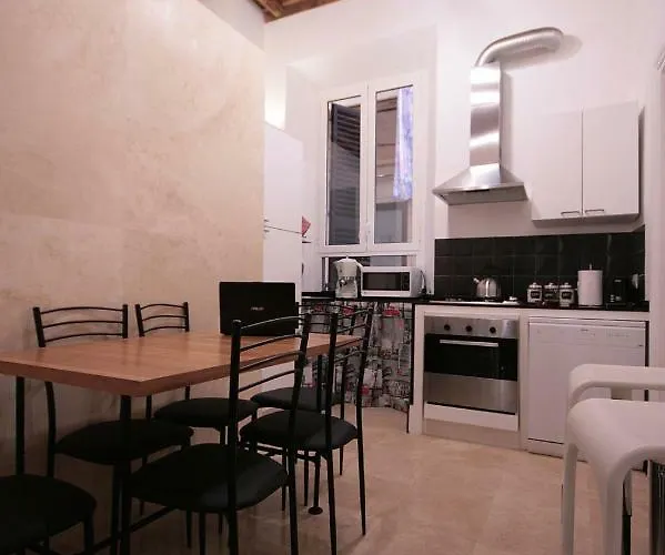 アパート Trastevere 3 Bedrooms *