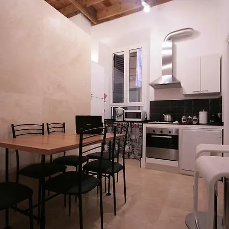 Apartment Trastevere 3 Bedrooms *