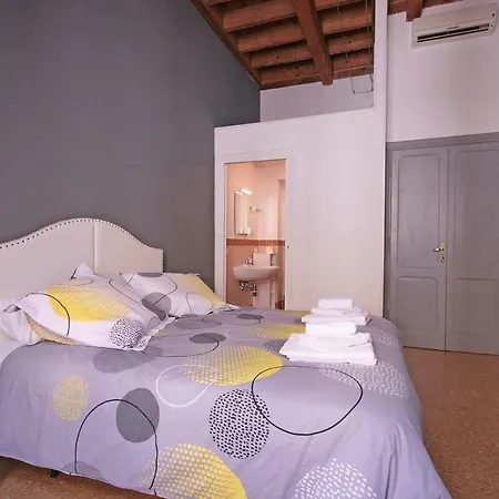 Trastevere 3 Bedrooms *